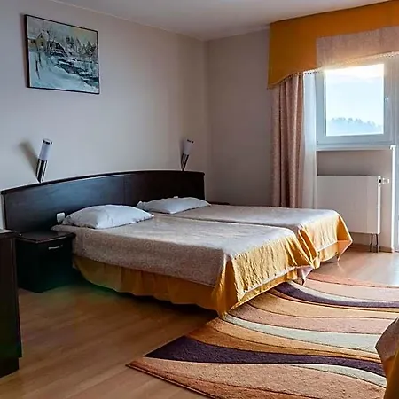 Hotel Na Skarpie 2*