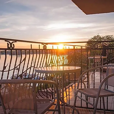 Na Skarpie Hotel Mikołajki
