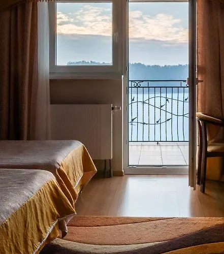 Hotel Na Skarpie Mikołajki