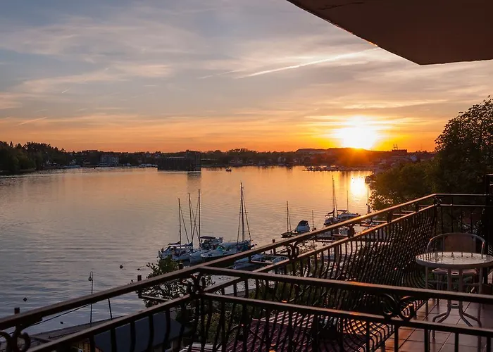 Hotel Na Skarpie Mikołajki